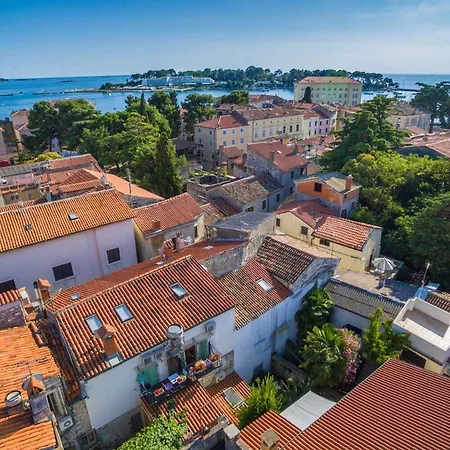 Apartment In Porec/istrien 9855 *